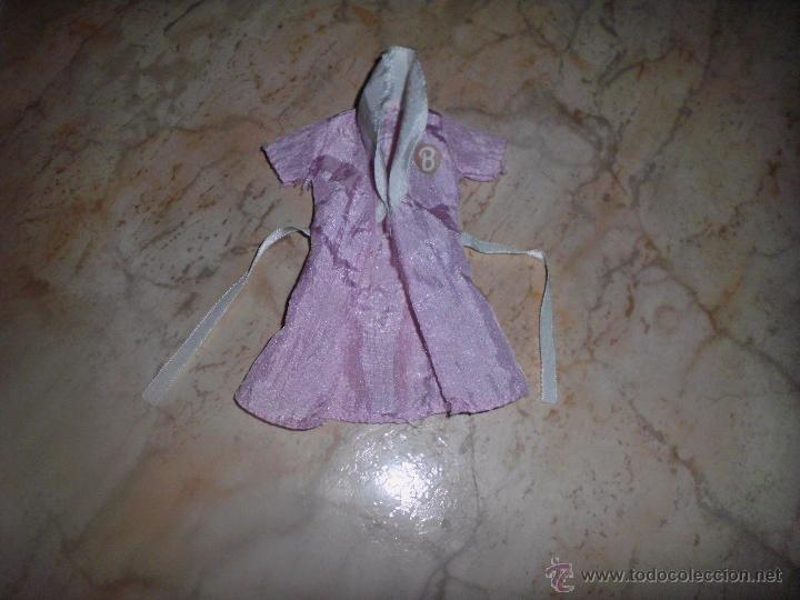 Barbie y Ken: preciosa bata de mu&ntilde;eca barbie - Foto 1