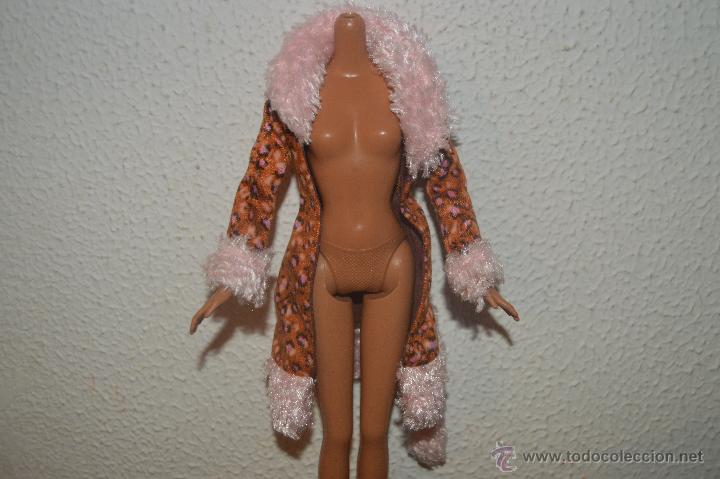 Barbie y Ken: precioso abrigo de mu&ntilde;eca barbie - Foto 1