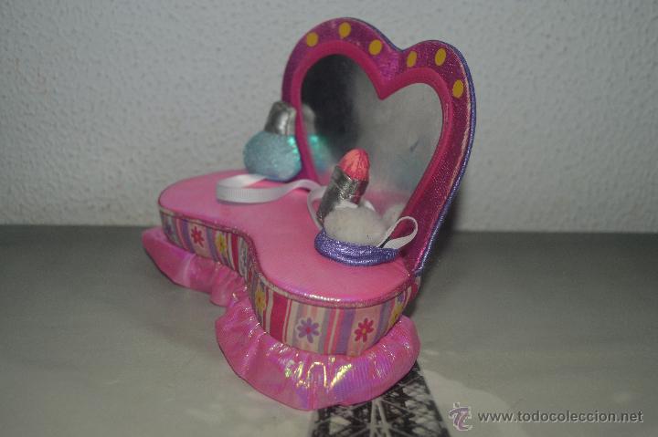 Barbie y Ken: Tocador de mu&ntilde;eca barbie genuine - Foto 3
