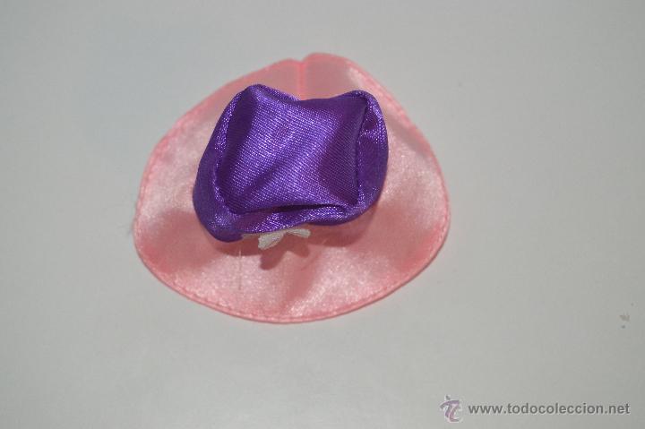 Barbie y Ken: precioso gorro de mu&ntilde;eca barbie - Foto 2