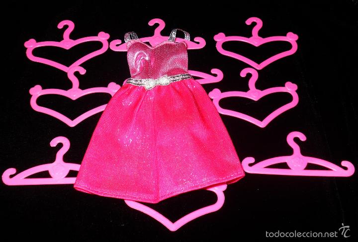 Barbie y Ken: Lote de 10 perchas Barbie - Foto 2