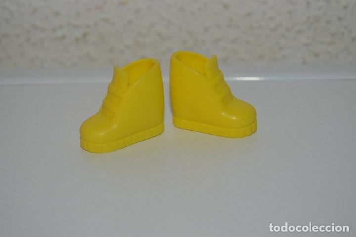 Barbie y Ken: Zapatos de mu&ntilde;eca barbie - Foto 1