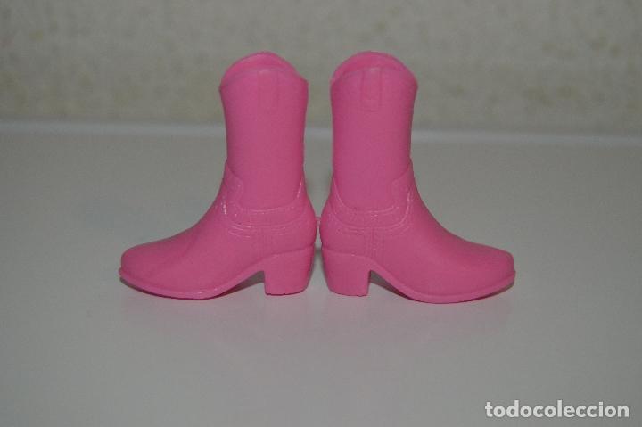 Barbie y Ken: preciosas botas de mu&ntilde;eca barbie cn1 - Foto 2