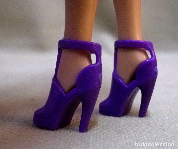 Barbie y Ken: COMPLEMENTO PARA MU&Ntilde;ECA BARBIE, ZAPATO - Foto 2