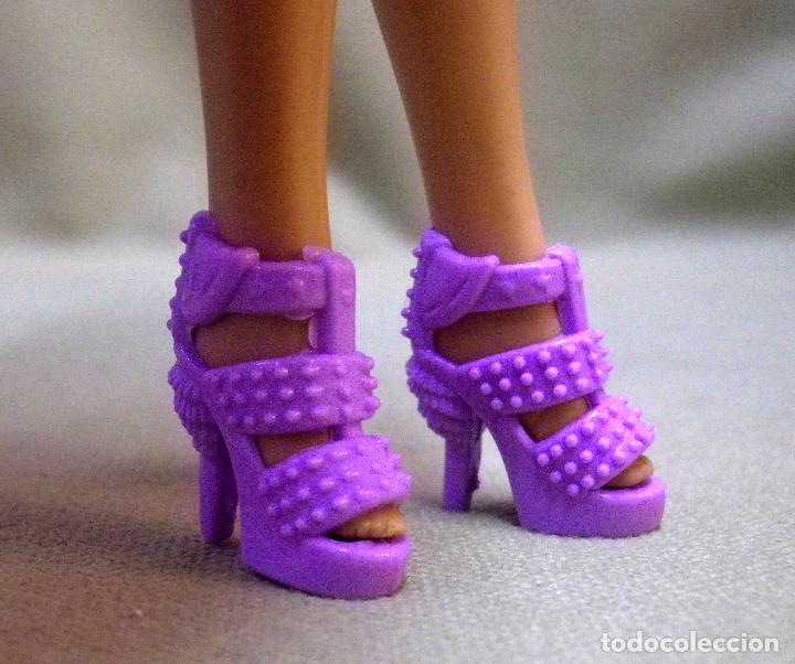 Barbie y Ken: COMPLEMENTO PARA MU&Ntilde;ECA BARBIE, ZAPATO - Foto 2