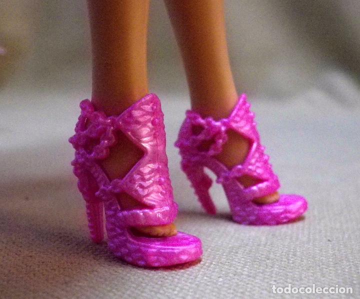 Barbie y Ken: COMPLEMENTO PARA MU&Ntilde;ECA BARBIE, ZAPATO - Foto 2