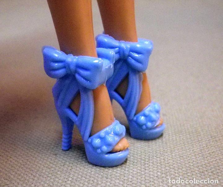 Barbie y Ken: COMPLEMENTO PARA MU&Ntilde;ECA BARBIE, ZAPATO - Foto 1