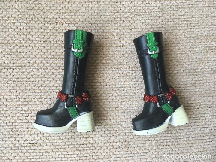 Barbie y Ken: BOTAS PARA MU&Ntilde;ECA BARBIE NEGRAS - Foto 1