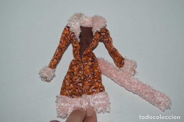 Barbie y Ken: Abrigo de mu&ntilde;eca barbie - Foto 2