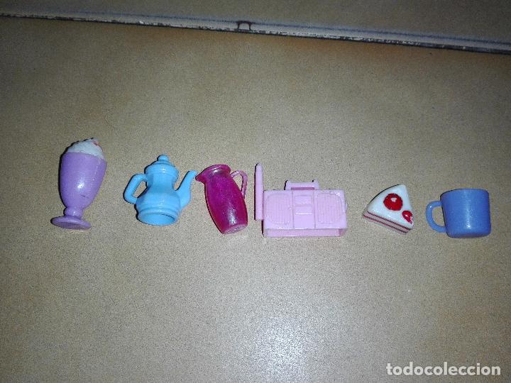Barbie y Ken: Lote accesorios de mu&ntilde;eca barbie cnn2 - Foto 1
