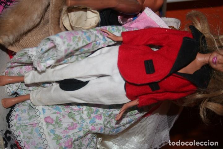 Barbie y Ken: vestido mu&ntilde;eca barbie - Foto 1
