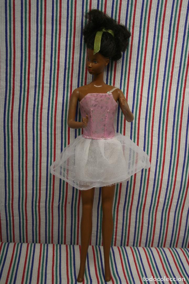 Barbie y Ken: BARBIE VESTIDO - Foto 1