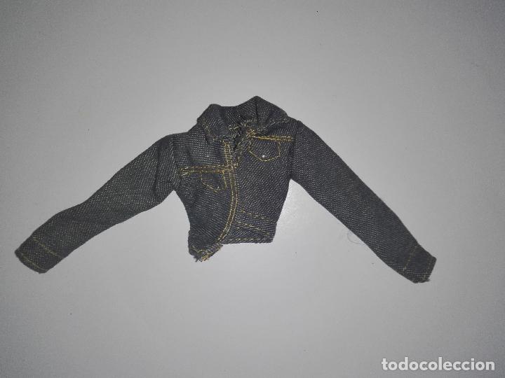 Barbie y Ken: Chaqueta de Mu&ntilde;eca barbie - Foto 1