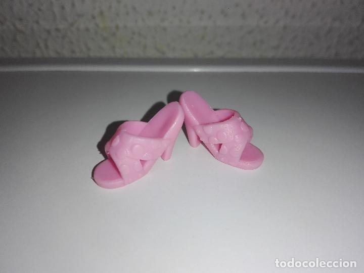 Barbie y Ken: Zapatos de mu&ntilde;eca barbie - Foto 1