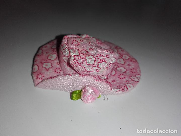 Barbie y Ken: sombrero para  mu&ntilde;eca barbie - Foto 1