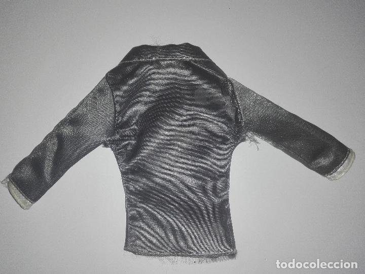 Barbie y Ken: Chaqueta de mu&ntilde;eco ken - Foto 2