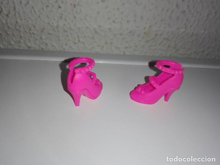 Barbie y Ken: Zapatos de mu&ntilde;eca barbie - Foto 3