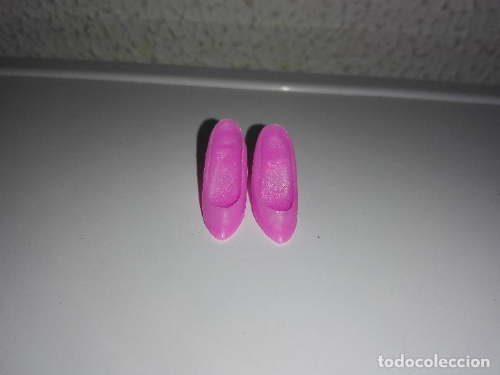 Barbie y Ken: Zapatos de mu&ntilde;eca barbie - Foto 2