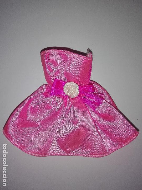 Barbie y Ken: Vestido para mu&ntilde;eca Barbie - Foto 1