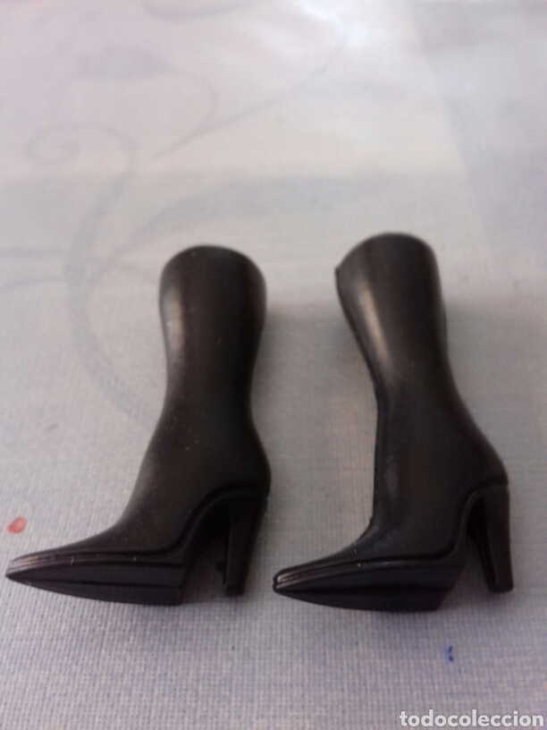 Barbie y Ken: Botas altas Barbie - Foto 1