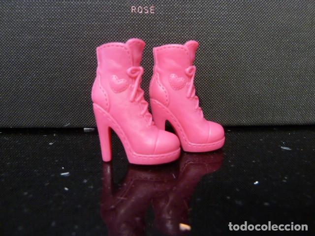 Barbie y Ken: Botines rosa. Barbie - Foto 1
