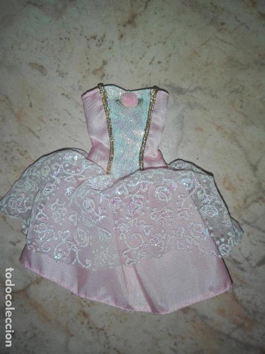 Barbie y Ken: Vestido de mu&ntilde;eca barbie - Foto 1