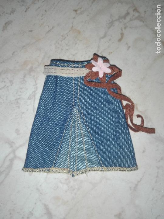 Barbie y Ken: Falda de mu&ntilde;eca barbie - Foto 1