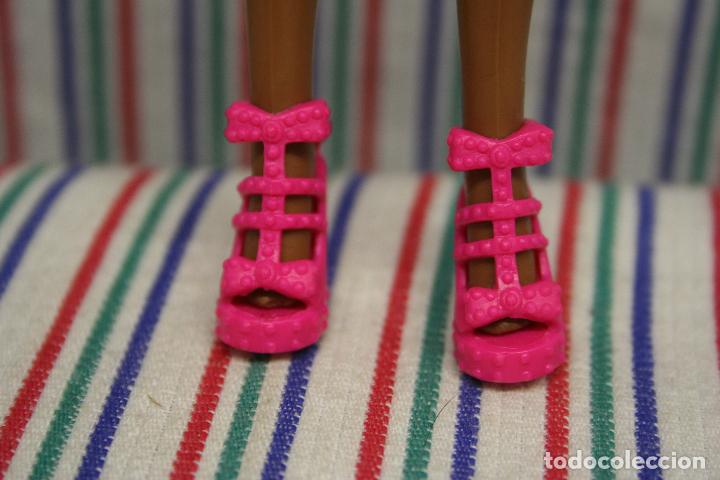 Barbie y Ken: BARBIE, SANDALIAS - Foto 1