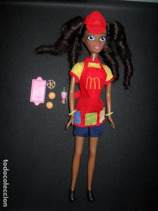 Barbie and Ken: Mu&ntilde;eca angel friends Negra camarera mac donalds. No Barbie amburguesas, malteada y bandeja,32 cm.