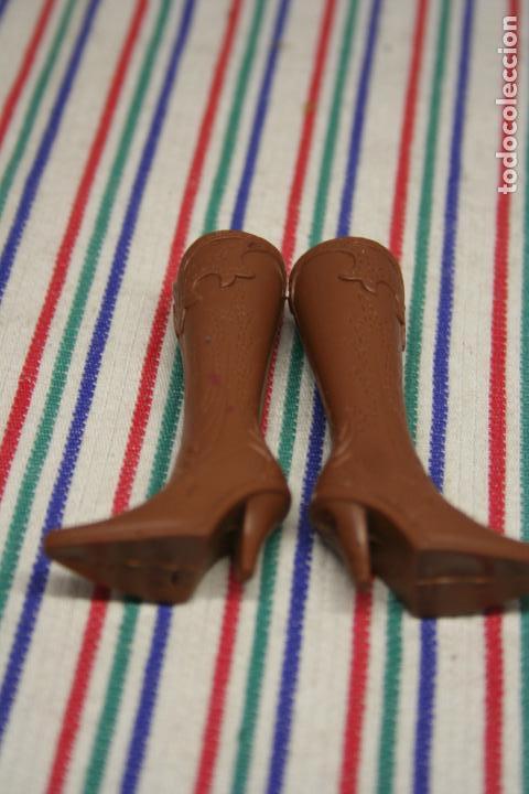 Barbie y Ken: BARBIE, BOTAS ORIGINALES - Foto 5