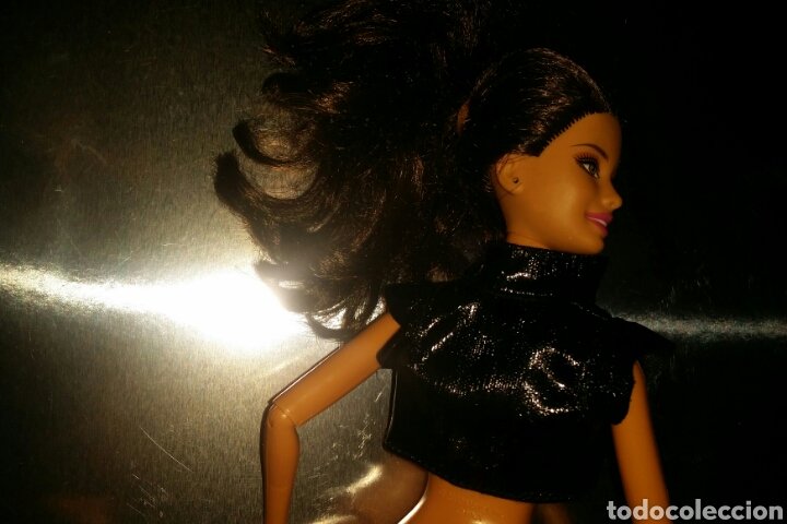 Barbie y Ken: Chaleco negro para Barbie - Foto 2