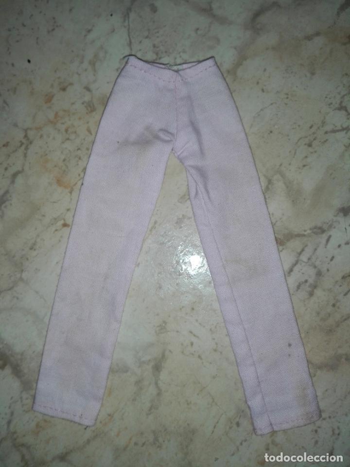 Barbie y Ken: Pantalon para mu&ntilde;eca barbie - Foto 1