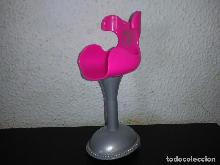 Barbie y Ken: Silla de mu&ntilde;eca Barbie - Foto 5