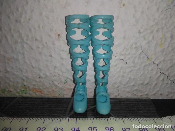 Barbie et Ken: Zapatos de muñeca Barbie
