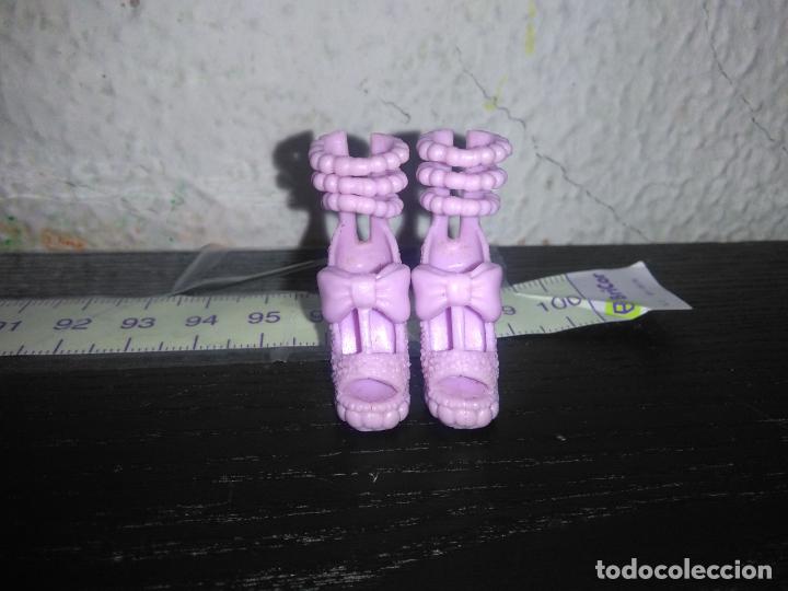 Barbie y Ken: Zapatos de mu&ntilde;eca Barbie - Foto 2