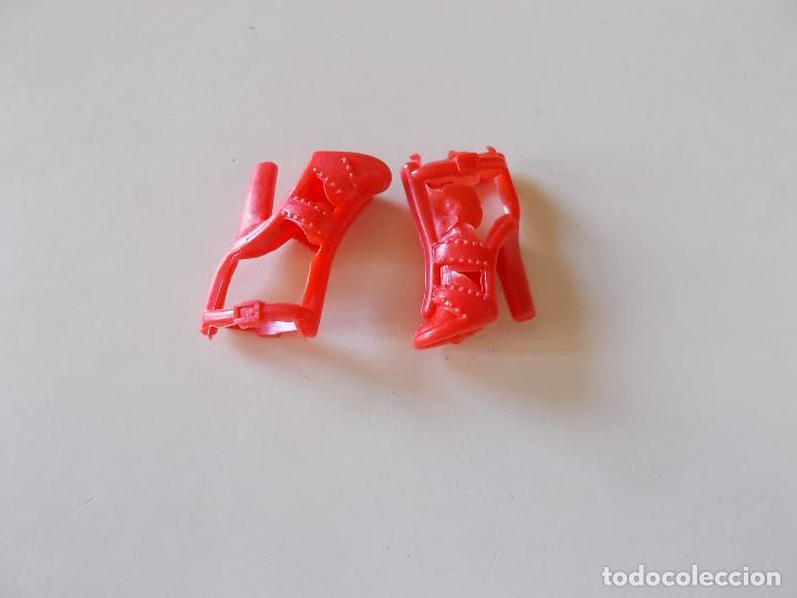 Barbie y Ken: Zapatos para Barbie - Foto 1