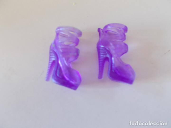 Barbie y Ken: Zapatos para Barbie - Foto 1