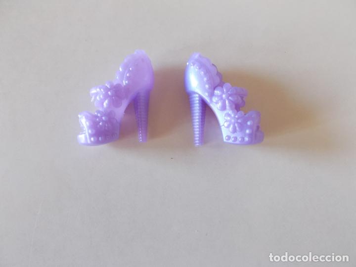 Barbie y Ken: Zapatos para Barbie - Foto 1
