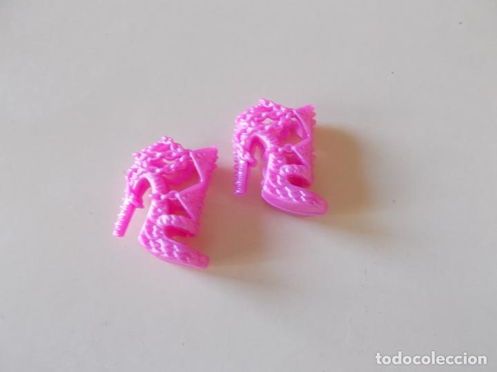 Barbie y Ken: Zapatos para Barbie - Foto 1