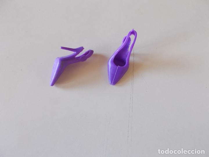 Barbie y Ken: Zapatos para Barbie - Foto 1