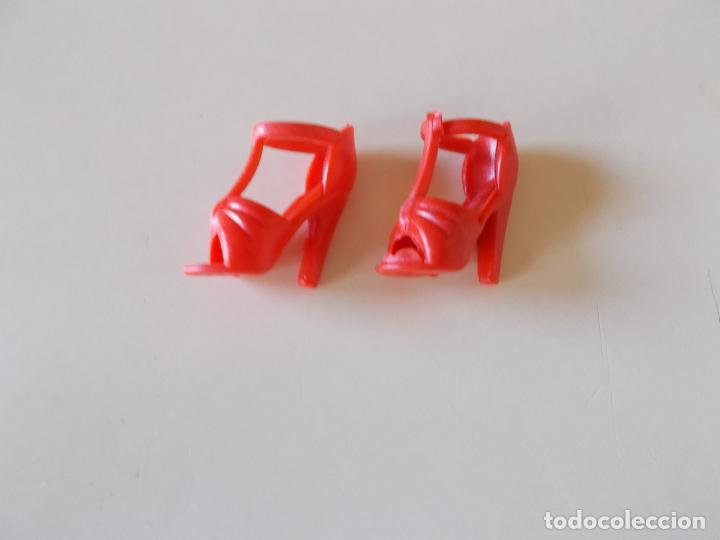 Barbie y Ken: Zapatos para Barbie - Foto 1