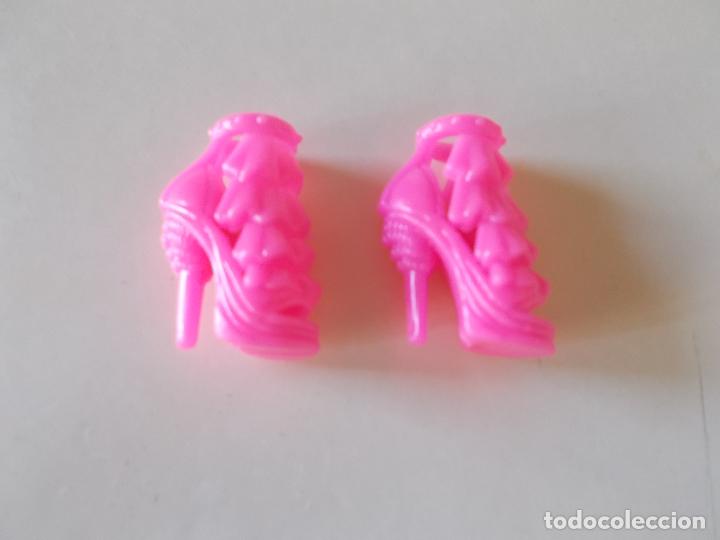 Barbie y Ken: Zapatos para Barbie - Foto 1