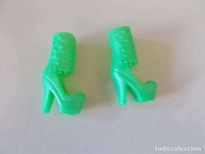 Barbie y Ken: Botas para Barbie - Foto 1