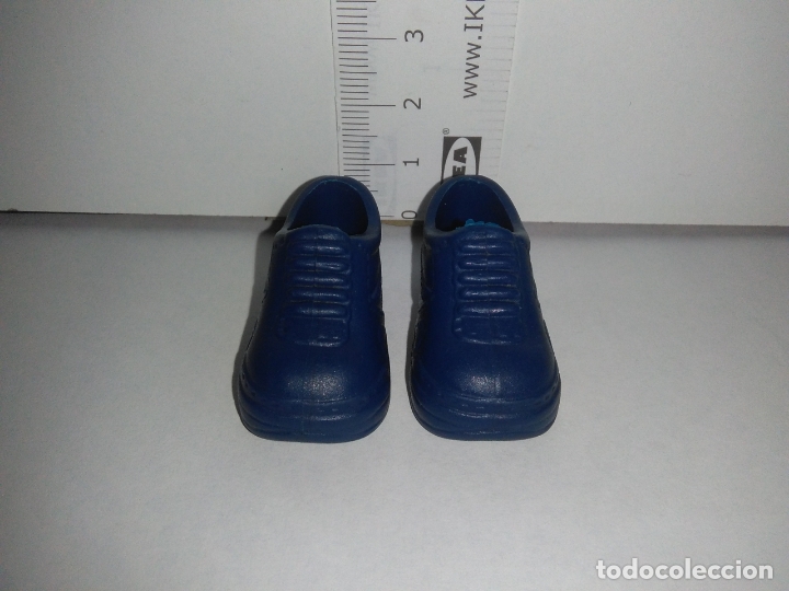 Barbie y Ken: Zapatos de mu&ntilde;eco ken - Foto 1