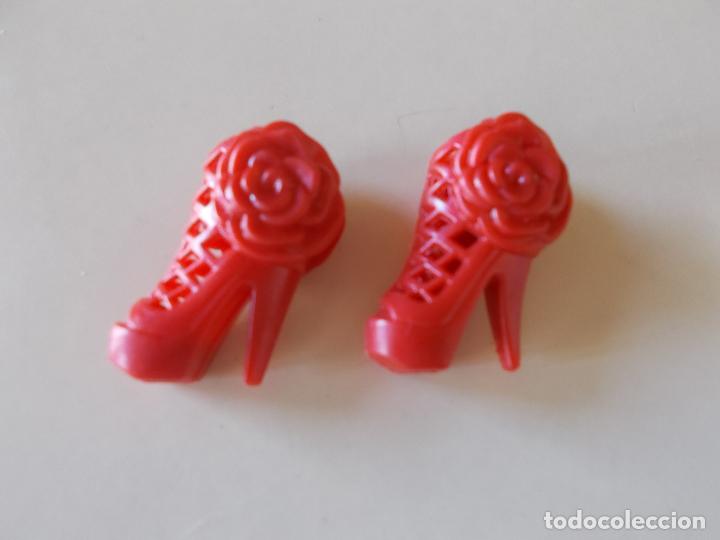 Barbie y Ken: Zapatos para Barbie - Foto 1
