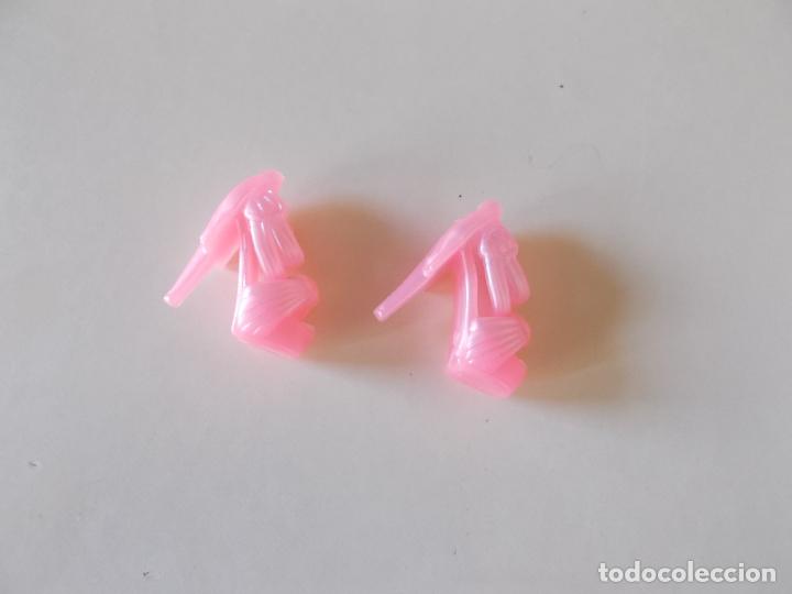 Barbie y Ken: Zapatos para Barbie - Foto 1