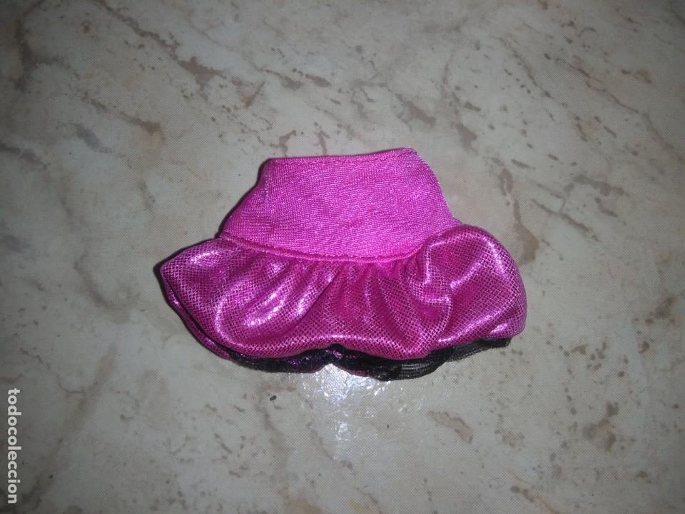Barbie y Ken: Falda de mu&ntilde;eca barbie - Foto 1