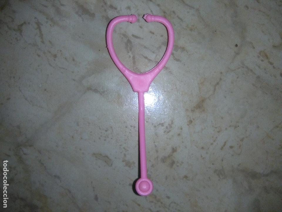 Barbie y Ken: Accesorio de mu&ntilde;eca barbie doctora fanandoscopio cpp2 - Foto 1