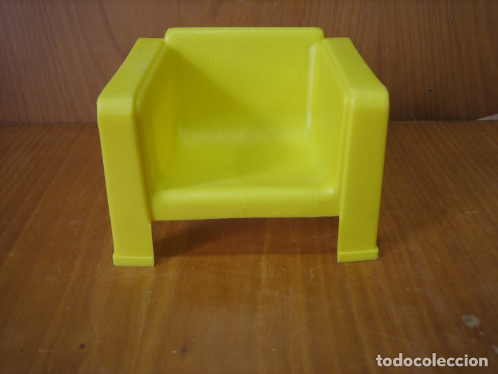 Barbie y Ken: Antiguo sill&oacute;n  para mu&ntilde;eca Barbie - Foto 1