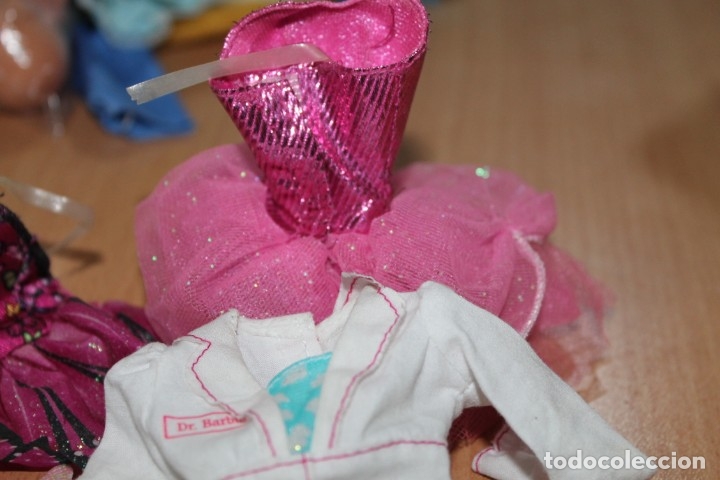 Barbie y Ken: lote vestidos mu&ntilde;eca barbie - Foto 2